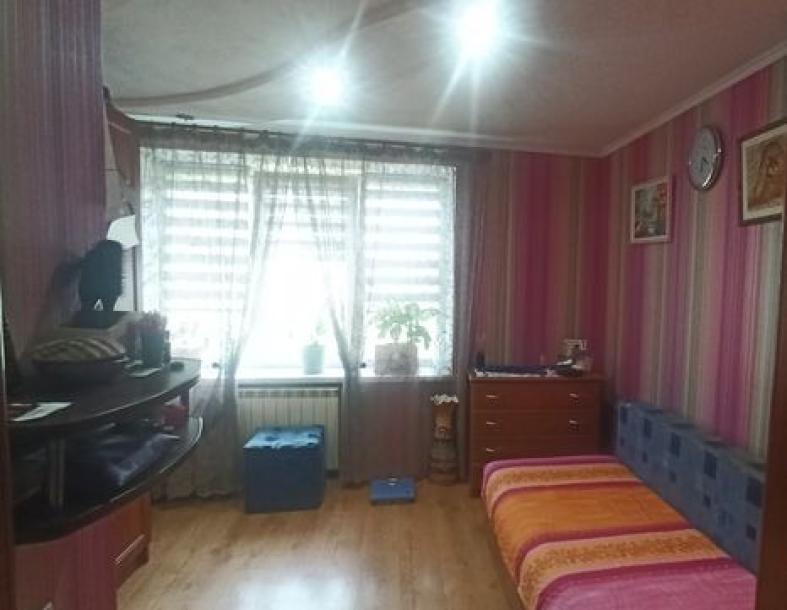 Квартира, 3-кімн., Дергачи, Дергачевский район, Садовая (Чубаря, Советская, Свердлова)