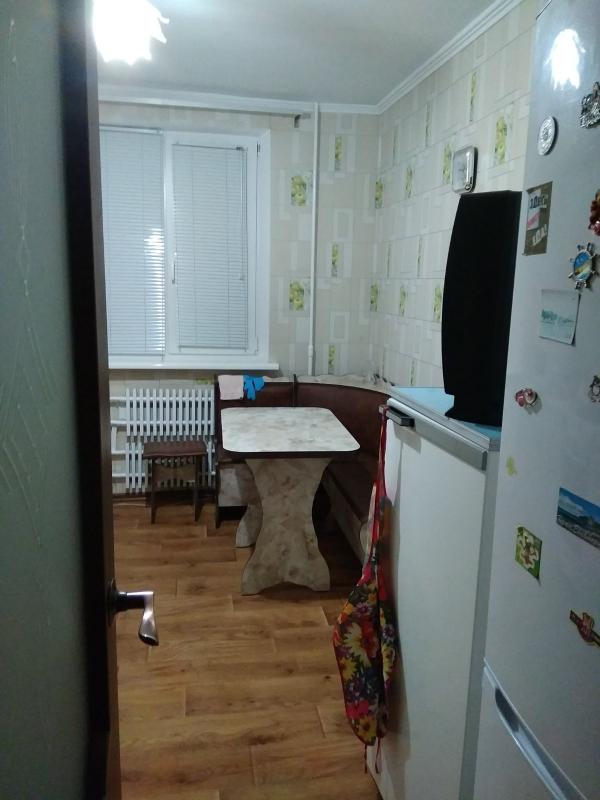 Квартира, 3-кімн., Клугино-Башкировка, Чугуевский район