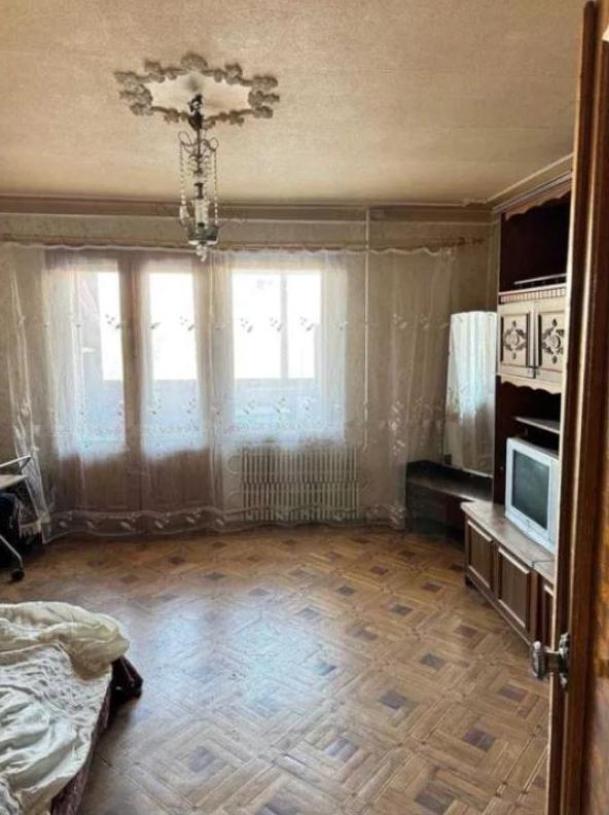 Квартира, 3-кімн., Харьков, Павлово Поле, Клочковская