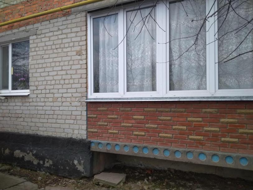 Квартира, 3-кімн., Лебяжье, Чугуевский район, 1 Мая