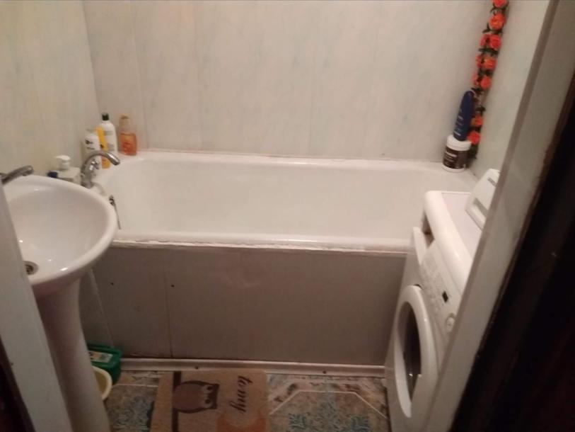 Квартира, 3-кімн., Лебяжье, Чугуевский район, 1 Мая