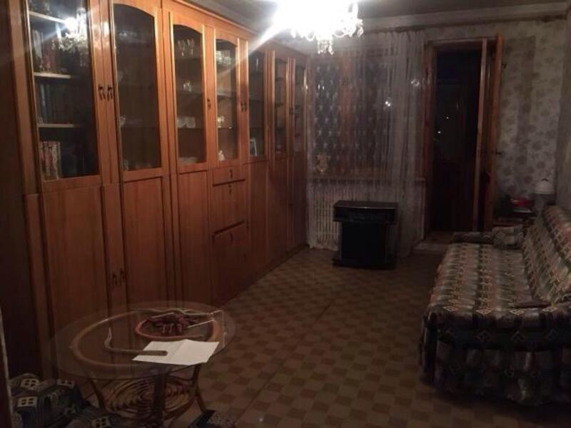Квартира, 4-кімн., Харьков, Залютино, Борзенко
