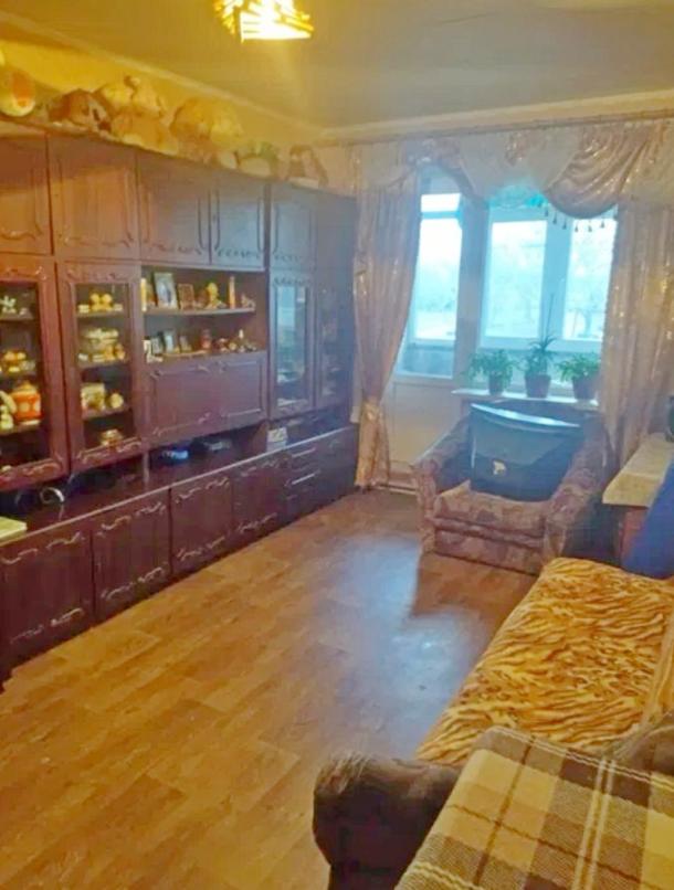 Квартира, 3-кімн., Новопокровка, Чугуевский район, Петровского (пригород)