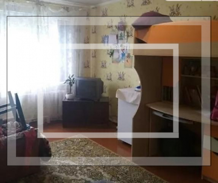 Квартира, 2-кімн., Чугуев, Чугуевский район, Карбышева