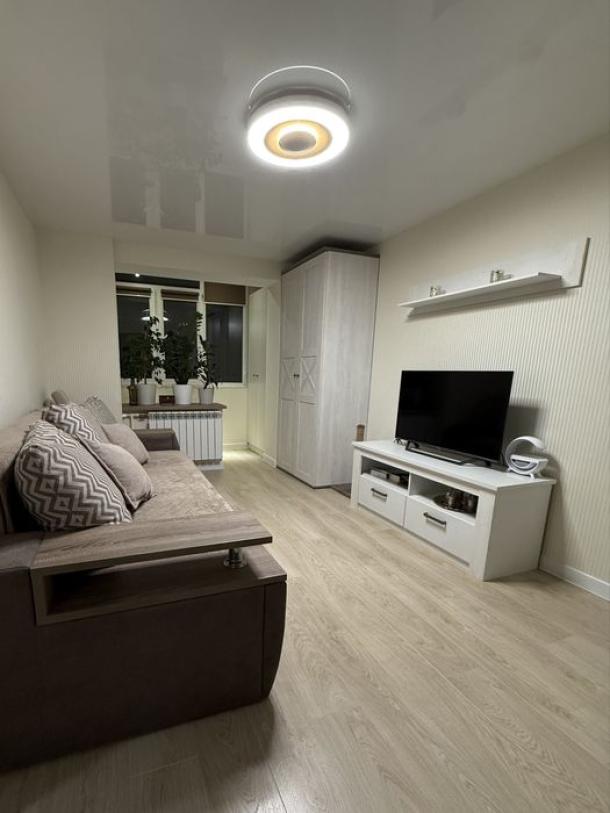 Квартира, 1-кімн., Харьков, ХТЗ, Александровский пр.