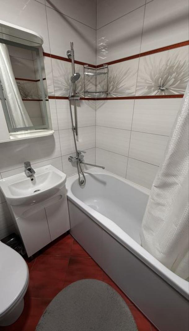 Квартира, 1-кімн., Харьков, ХТЗ, Александровский пр.