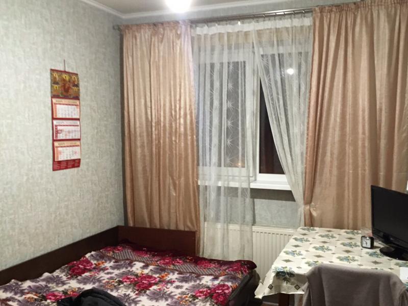 Квартира, 3-кімн., Харьков, 605м/р, Тракторостроителей просп.