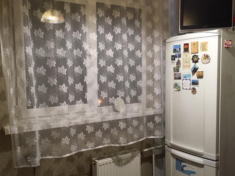 Квартира, 3-кімн., Харьков, 605м/р, Тракторостроителей просп.