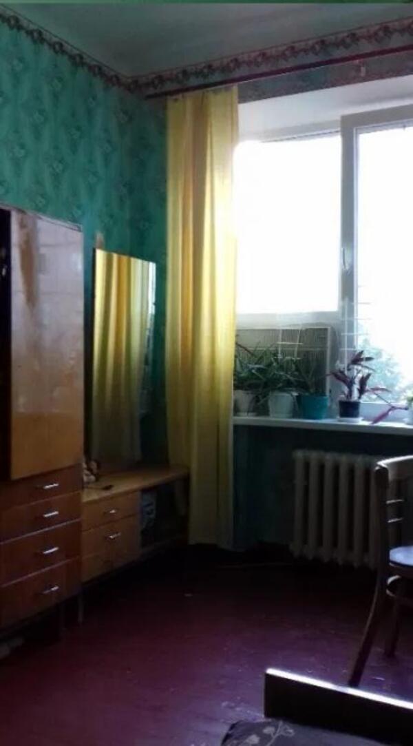 Комната, Харьков, ХТЗ, Библика