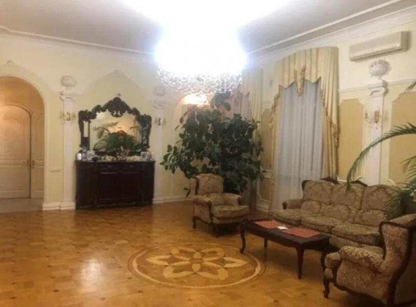 Квартира, 6-кімн., Харьков, Нагорный, Свободы