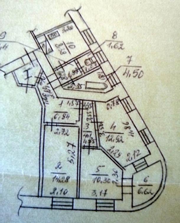 Квартира, 3-кімн., Харьков, Завод Малышева метро, Героев Харькова пр-т