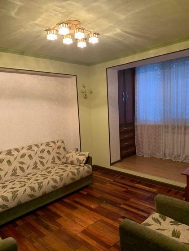 Квартира, 3-кімн., Харьков, Защитников Украины метро, Полевая (Комсомольская, Щорса. олхозная, Калинина)