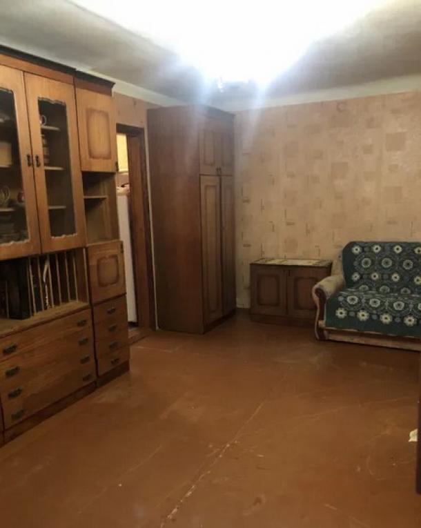Квартира, 2-кімн., Змиев, Чугуевский район