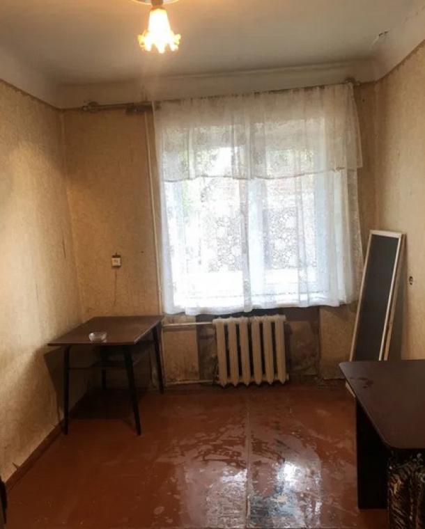 Квартира, 2-кімн., Змиев, Чугуевский район
