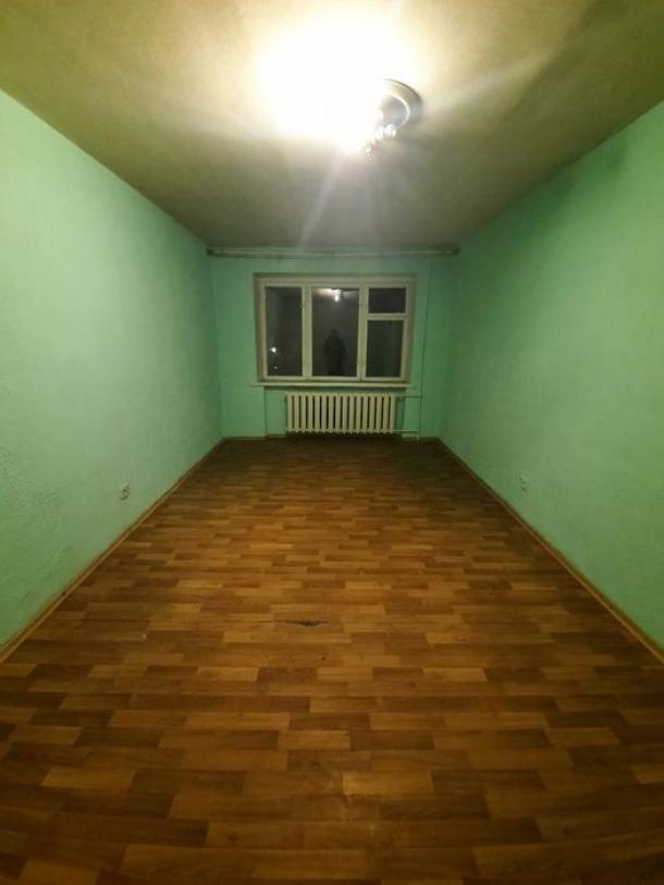 Квартира, 3-кімн., Харьков, 8 хлебзавод, Туркестанская