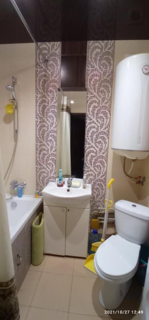 Квартира, 3-кімн., Харьков, 604м/р, Тракторостроителей просп.