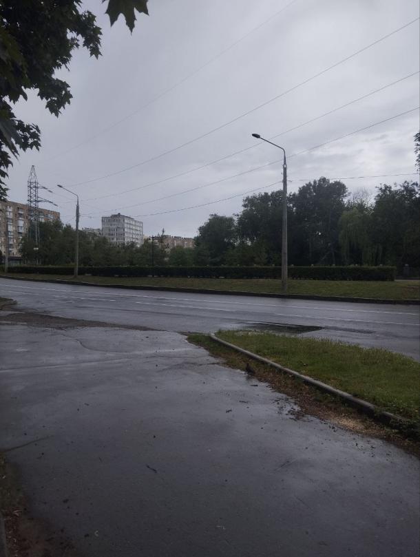 Гостинка, Харьков, Центр, Героев Небесной Сотни пл. (Руднева пл.)