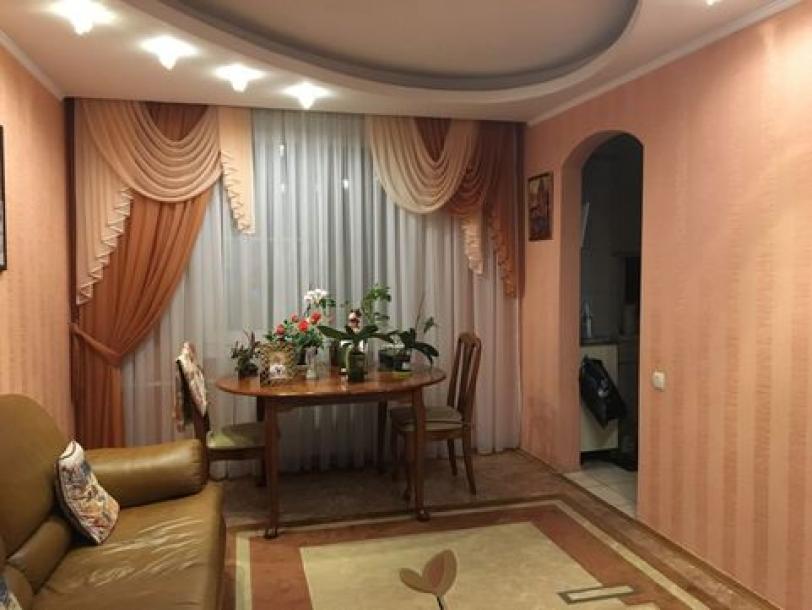 Квартира, 4-кімн., Харьков, 625м/р, Салтовское шоссе