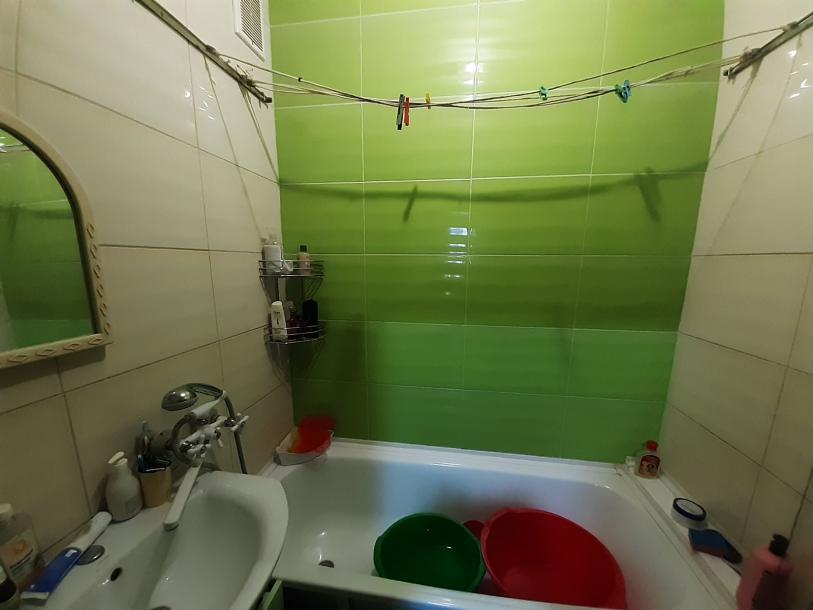 Квартира, 2-кімн., Чугуев, Чугуевский район, Харьковская