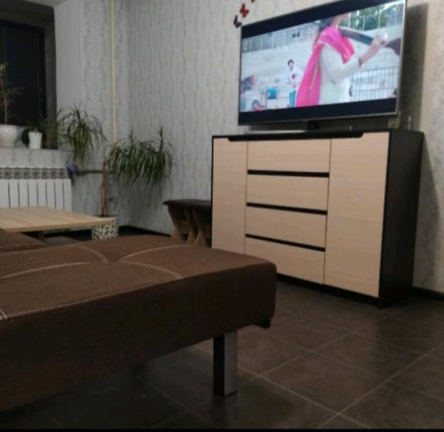 Квартира, 2-кімн., Харьков, 606м/р, Тракторостроителей просп.