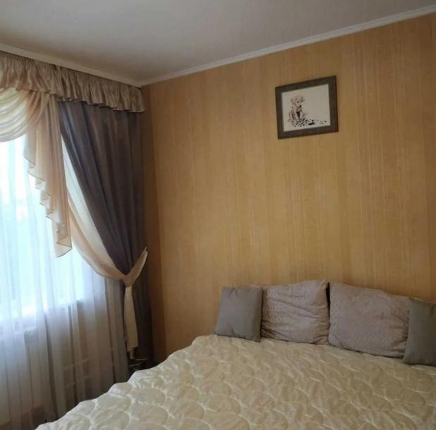 Квартира, 2-кімн., Харьков, Павлово Поле, Деревянко