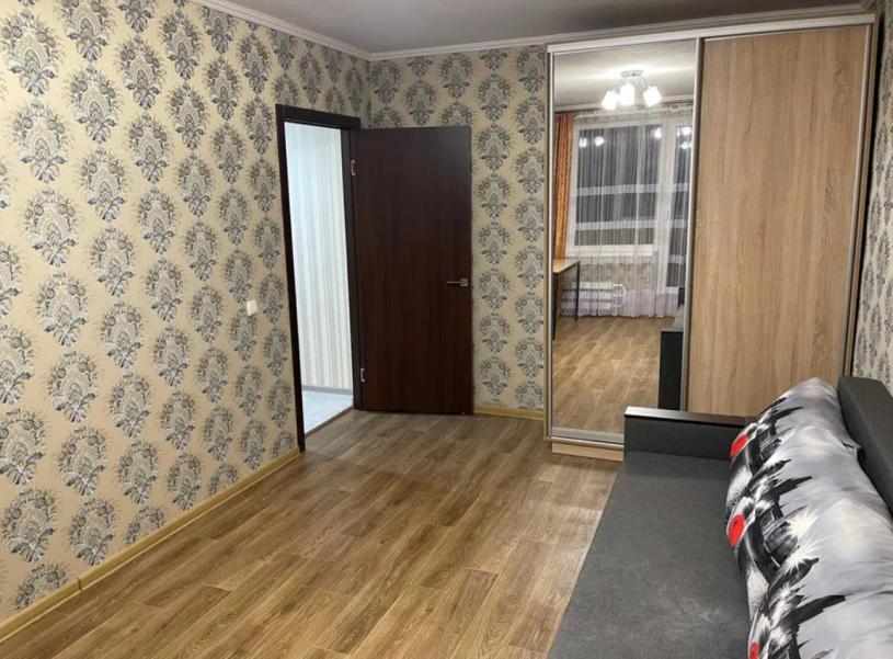 Квартира, 1-кімн., Харьков, 522м/р, Валентиновская