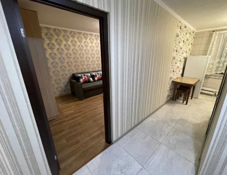 Квартира, 1-кімн., Харьков, 522м/р, Валентиновская