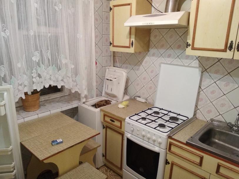 Квартира, 2-кімн., Харьков, 602м/р, Познанская