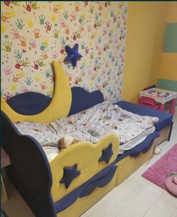 Квартира, 3-кімн., Харьков, 606м/р, Тракторостроителей просп.