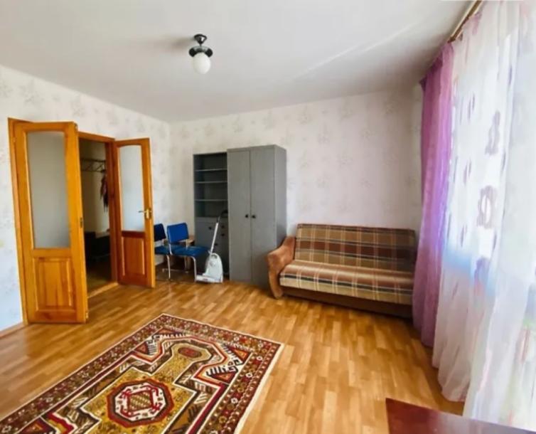 Квартира, 3-кімн., Харьков, 625м/р, Салтовское шоссе