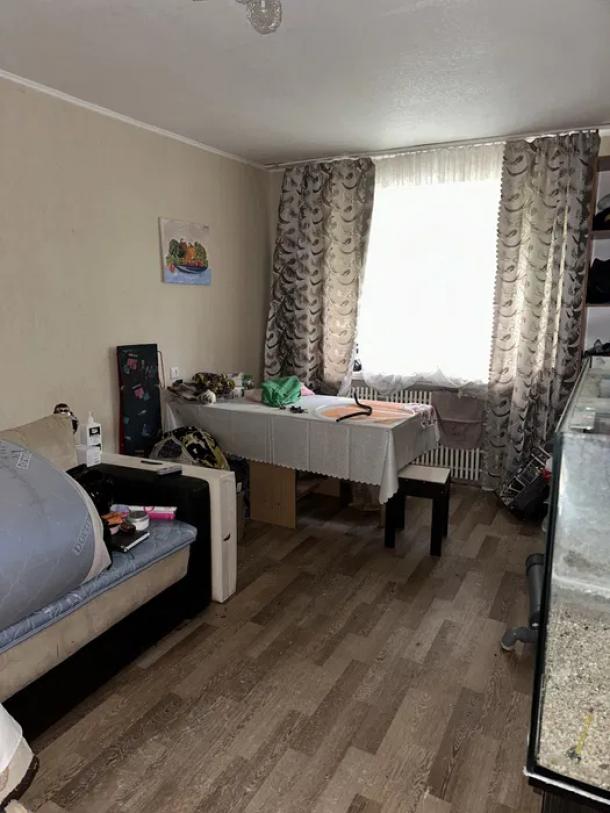 Квартира, 3-кімн., Харьков, Пятихатки, Академика Вальтера