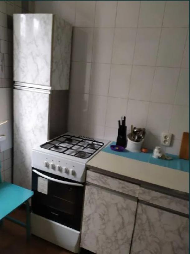 Квартира, 1-кімн., Харьков, Павлово Поле, 23 Августа