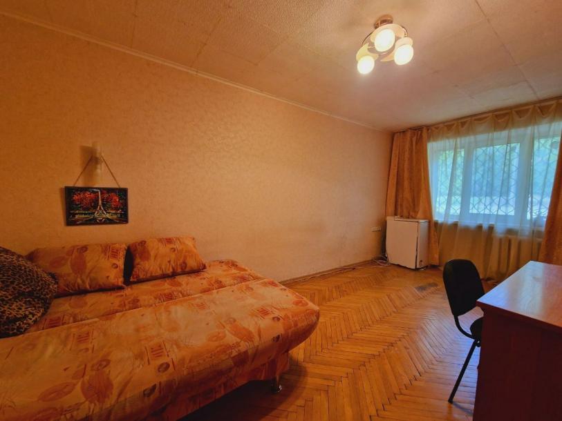 Квартира, 1-кімн., Харьков, Павлово Поле, 23 Августа