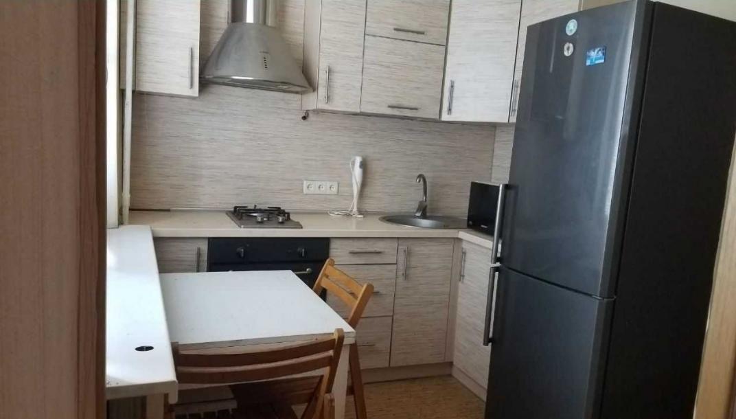 Квартира, 1-кімн., Харьков, 533м/р, Тракторостроителей просп.