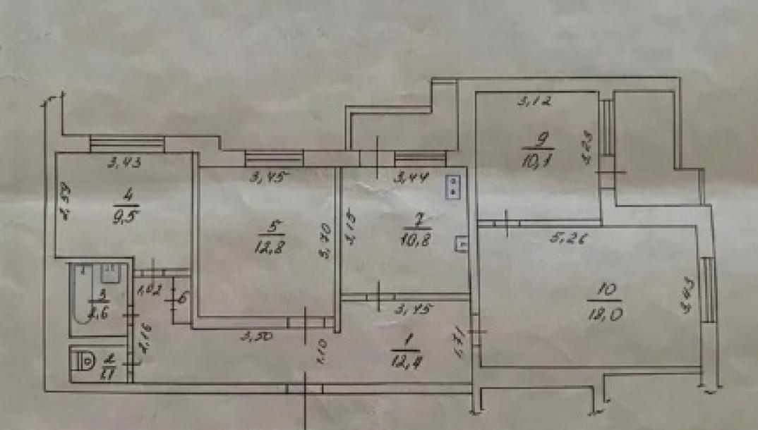 Квартира, 4-кімн., Харьков, 533м/р, Непокоренных (Героев Труда)