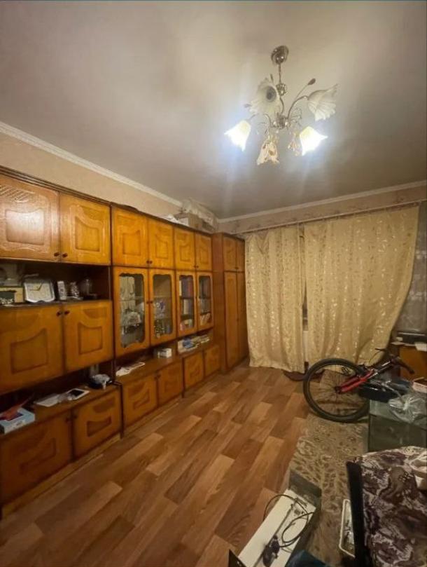 Квартира, 3-кімн., Харьков, Алексеевка, Ахсарова