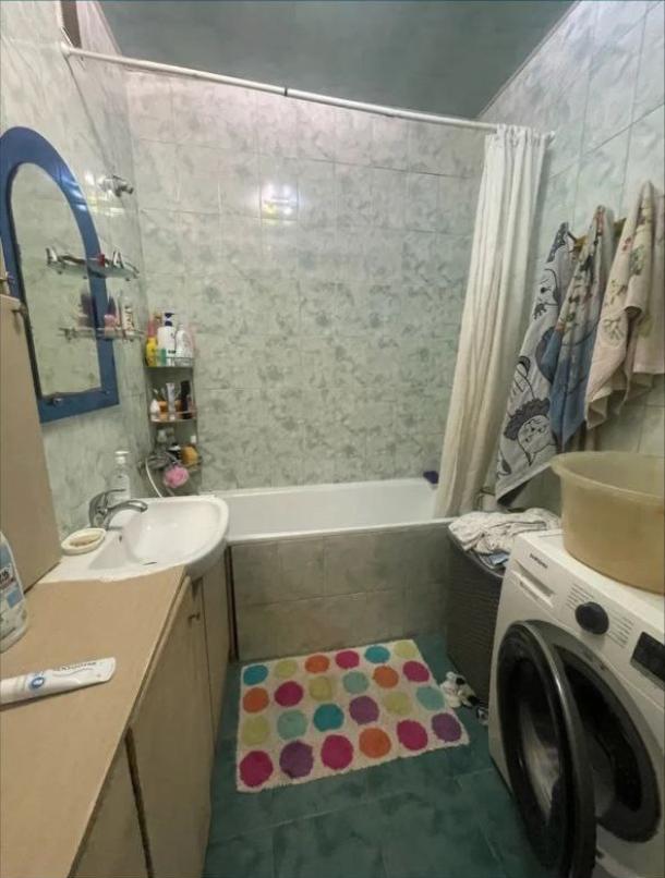 Квартира, 3-кімн., Харьков, Алексеевка, Ахсарова