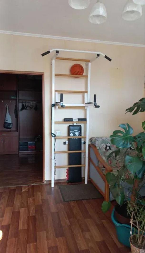 Квартира, 3-кімн., Харьков, 607м/р, Тракторостроителей просп.