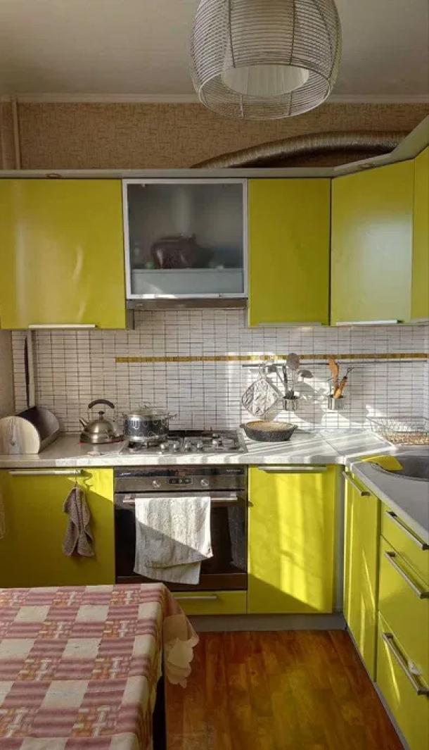 Квартира, 3-кімн., Харьков, 607м/р, Тракторостроителей просп.