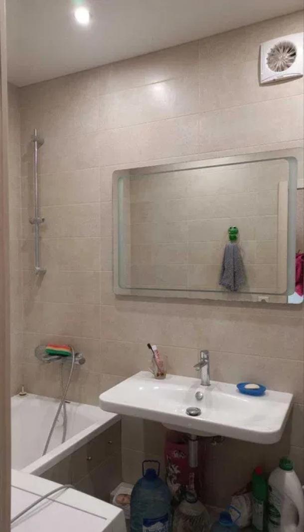 Квартира, 3-кімн., Харьков, 607м/р, Тракторостроителей просп.