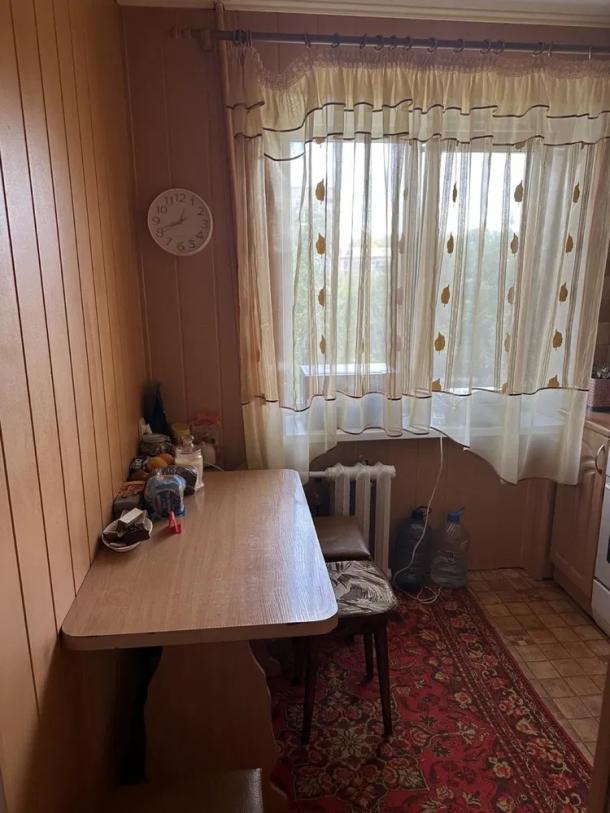 Квартира, 2-кімн., Чугуев, Чугуевский район, Харьковская