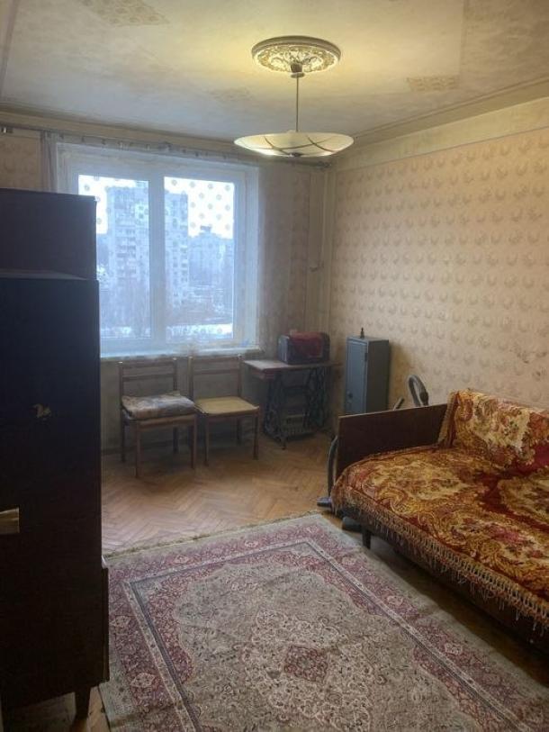 Квартира, 3-кімн., Харьков, 522м/р, Валентиновская