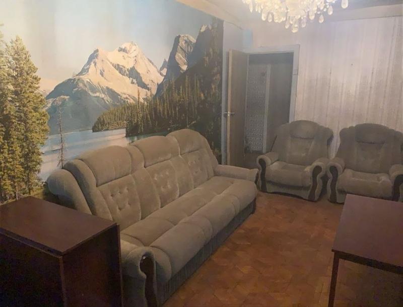 Квартира, 3-кімн., Харьков, 522м/р, Валентиновская