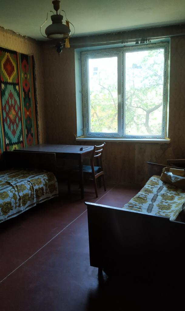 Квартира, 3-кімн., Чугуев, Чугуевский район, Музейная (Розы Люксембург)