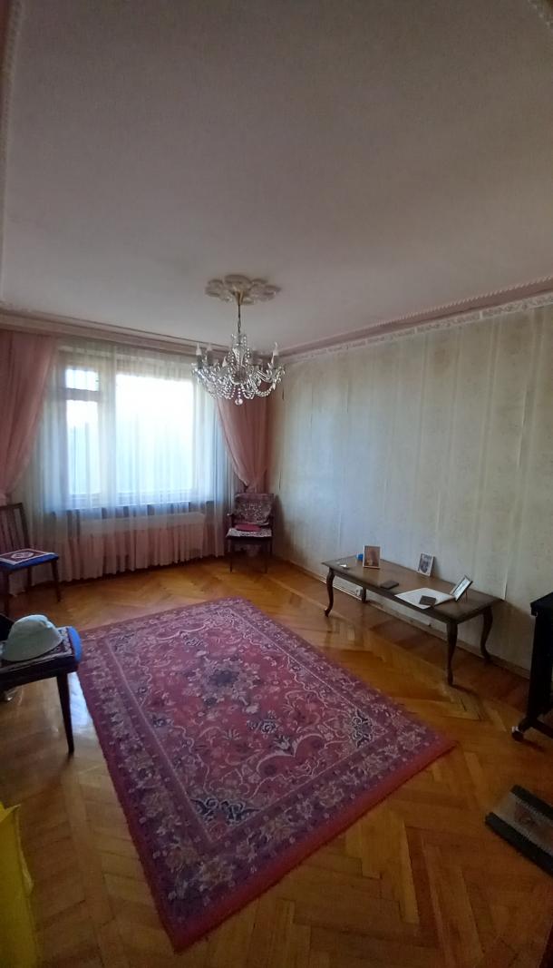 Квартира, 3-кімн., Харьков, 605м/р, Юбилейный пр. (50 лет ВЛКСМ пр.)