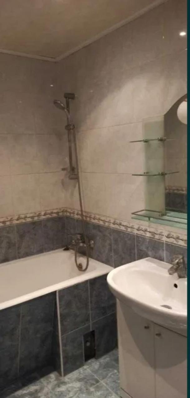 Квартира, 2-кімн., Харьков, Песочин, Набережный взд