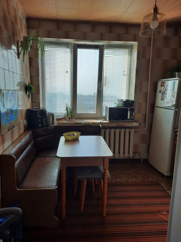 Квартира, 3-кімн., Харьков, Аэропорт, Аэрокосмический просп. (Гагарина проспект)