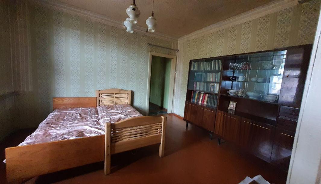 Квартира, 4-кімн., Змиев, Чугуевский район