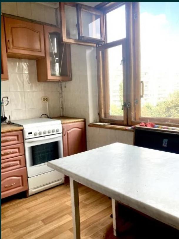 Квартира, 3-кімн., Харьков, Спортивная метро, Фесенковский в-зд