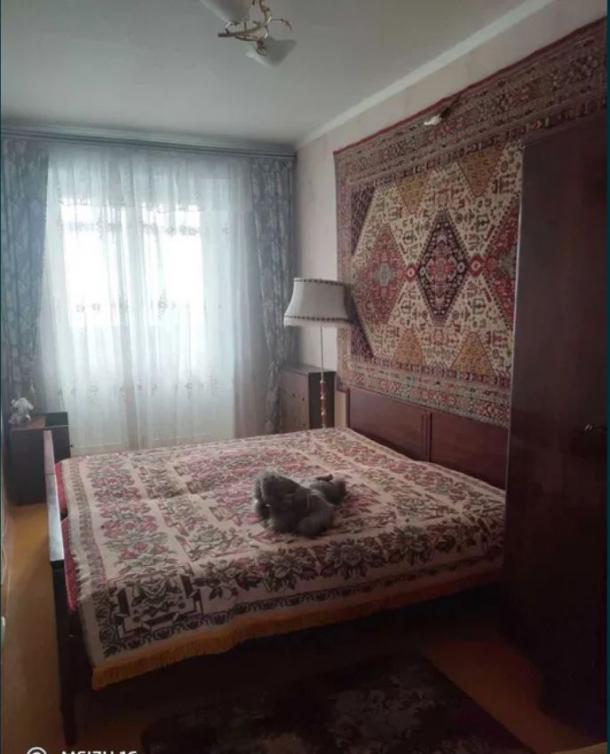 Квартира, 3-кімн., Харьков, 8 хлебзавод, Ферганская